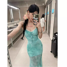 批发原版做法可拆卸胸垫性感显瘦沙滩裙2026法式绿色印花网纱海边度假