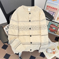 批发包芯纱】费尔岛黑衣高智学院氛围感提花肌理纺羊毛绒针织<b class='q'>开衫</b>毛衣