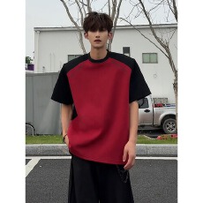 批发美式国潮高街撞色黑红拼接短袖<b class='q'>t</b><b class='q'>恤</b>男时尚百搭休闲设计感垫肩上衣