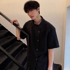 批发小众国<b class='q'>潮</b>简约痞帅风短袖衬衫男夏季宽松翻领衬衫外套时尚<b class='q'>潮</b>流上衣