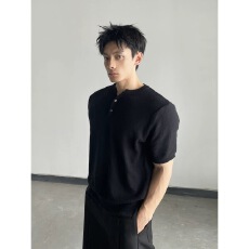 批发2026魔王美式复古亨利领毛线衫男半开扣短袖上衣肌理感百搭针织衫