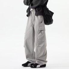 批发春<b class='q'>秋</b>揭潮坊新款潮牌宽松休闲裤男直筒大口袋工装裤潮流情侣长裤子