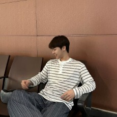 条纹乐万邦T恤男女春秋打底衫新款显瘦外穿秋衣洋气百搭宽松上衣