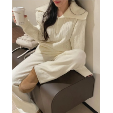 批发2025秋<b class='q'>冬</b>韩式慵懒感宽松翻领软糯麻花套头毛衣上衣+长裤子两件套