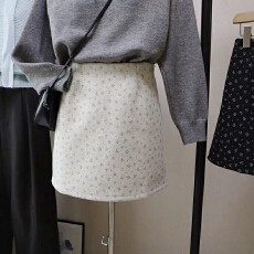 批发杏色碎花毛呢半身裙女秋冬温柔风高腰包臀裙子防走光裤裙a字短裙