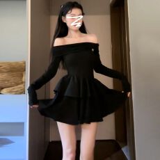 批发专供外贸 赫本风法式一字肩<b class='q'>连衣裙</b>女秋季纯欲收腰蛋糕<b class='q'>公主</b>蓬蓬裙
