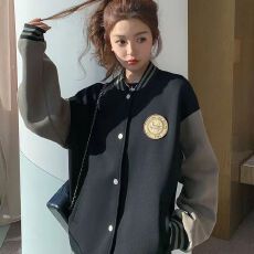批发刺绣+加绒加厚，美式复古棒球服外套女冬季加厚宽松<b class='q'>情侣</b><b class='q'>夹克</b>