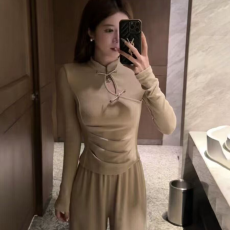 批发秋冬新中式盘扣设计上衣高腰阔腿裤套装女内搭修身时尚两件套