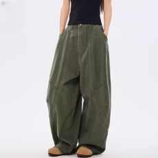 批发美式军绿色弯刀<b class='q'>裤</b>女高街松弛感2025新款秋季宽松阔腿牛仔工装<b class='q'>裤</b>子