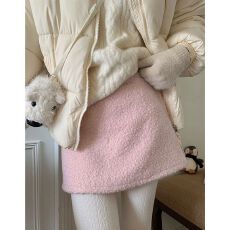 批发羊羔毛绒包臀短裙女秋<b class='q'>冬</b>季2025年新款宽松显瘦紧身a字阔腿半身裙