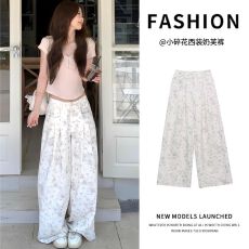 批发碎花西装阔腿裤<b class='q'>女</b>夏季薄款2026新款高腰小个子山本裤奶芙显瘦冰丝