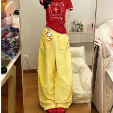 批发美式复古黄色休闲运动休闲裤女夏日穿搭多巴胺宽松阔腿拖地<b class='q'>长裤</b>