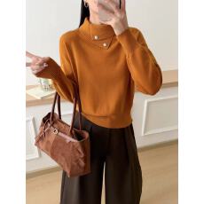 批发韩系气质不规则高领毛衣女款2025新款秋<b class='q'>冬</b>慵懒宽松内搭打底针织衫