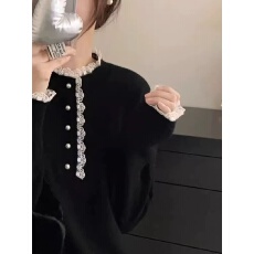 批发圣诞新年红色毛衣女冬季半高蕾丝拼接羊毛打底衫钉珠别致内搭上衣