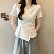 批发新中式国风盘扣V领正肩短袖T恤女夏季大码胖mm收腰<b class='q'>小衫</b>不规则上衣