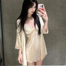 批发网图性感睡衣女冰丝吊带睡裙<b class='q'>睡袍</b>两件套蕾丝波点带胸垫纯欲家居服