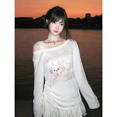 批发2026夏卡通小狗印花斜领<b class='q'>露肩</b>宽松韩系防晒罩衫薄款长袖<b class='q'>T</b><b class='q'>恤</b>女上衣