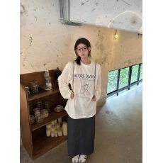 批发夏季芭蕾鞋印花长袖T女宽松字母白色小众<b class='q'>中长款</b>潮牌打底衫上衣潮