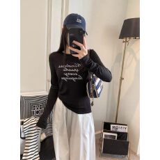 批发长袖<b class='q'>打底衫</b>女内搭2026年百搭显瘦高级感秋季新款女装圆领字母t恤