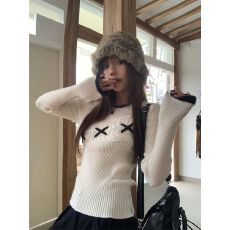 批发设计感小众内搭气质毛衣女秋冬季长袖修身显瘦白色针织打底衫上衣