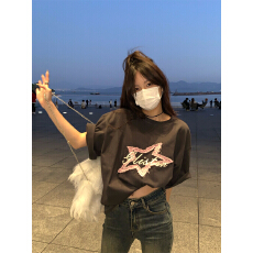 批发已出货 纯棉210克后包领 原版绣花 星星tT恤女