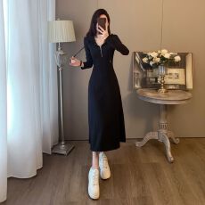 批发已出货黑色赫本风卫衣<b class='q'>连衣裙</b>女秋装收腰显瘦气质高级感长