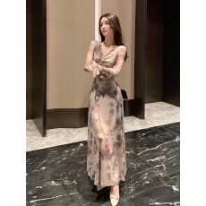 批发已出货秋季新中式<b class='q'>复古</b>印花<b class='q'>连衣裙</b>女秋新款修身包臀裙气质喇叭