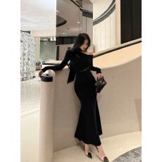 批发已出货黑色蕾丝拼接斜肩露肩<b class='q'>连衣裙</b>女春<b class='q'>复古</b>辣妹设计感小众包