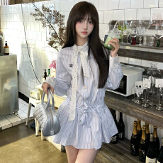 批发已出货学院风蝴蝶结条纹<b class='q'>衬衫</b><b class='q'>连衣裙</b>子女2026新款小个子韩系穿搭