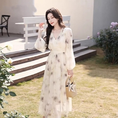 批发法式春夏2026年新款印花森系超仙高腰显瘦浪漫长袖<b class='q'>长裙</b>小众设计