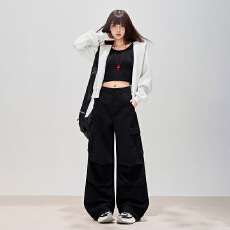 批发潮酷纯棉工装裤休闲阔腿牛仔裤<b class='q'>女</b>廓形宽松贴袋松弛感个性时尚