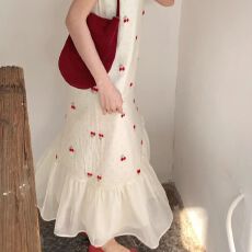 批发2025夏季韩版新款甜美碎花气质法式<b class='q'>无袖</b><b class='q'>背心</b>网纱拼接长裙连衣裙女