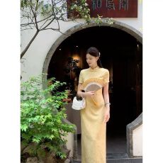 批发黄色改良古法<b class='q'>旗袍</b>新中式少女年轻款高级感<b class='q'>夏季</b>气质连衣裙2025新款