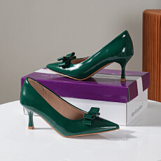 批发2026欧美外贸新款时尚细跟<b class='q'>性感</b>高跟细跟百搭单鞋大码