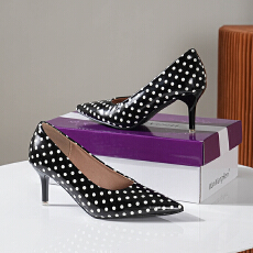 批发2026欧美外贸新款时尚细跟<b class='q'>性感</b>高跟细跟百搭单鞋大码