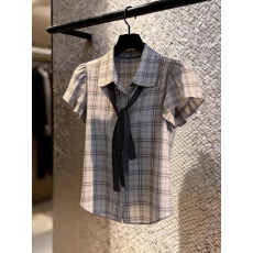 批发气质小飞袖<b class='q'>格子</b><b class='q'>衬衫女</b>士2026欧货爆款上衣高级感今年流行漂亮小衫