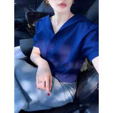 批发法式甜美气质蓝色翻领短款衬衫女夏季2026新款洋气减龄短袖衬衣女