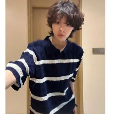 批发韩版夏季粗麻花针织<b class='q'>衫</b><b class='q'>Polo</b><b class='q'>衫</b><b class='q'>男</b>设计感小众条纹高级感短袖上衣T恤