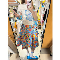 批发<b class='q'>可爱</b>甜美风休闲运动套装女夏季印花正肩短袖T恤碎花半身裙两件套
