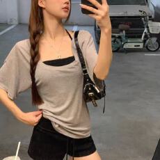 批发2025夏季新款<b class='q'>短袖</b><b class='q'>T</b><b class='q'>恤</b>女正肩宽松显瘦甜辣妹轻熟小众设计感上衣女