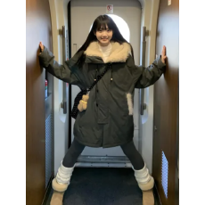 批发中长款<b class='q'>风衣</b>棉袄外套2025新款毛领工装棉衣棉服女冬季羊羔***克服