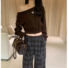 仿棉华棉复合牛奶丝310克潮牌辣妹风一字肩字母印花长袖卫衣女