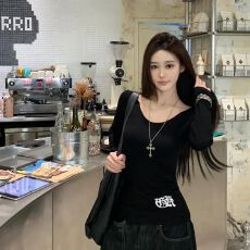 批发欢迎外贸公司合作，甜酷风印花长袖T恤女<b class='q'>修身</b><b class='q'>打底衫</b>内搭上衣