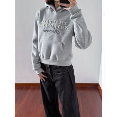 批发欢迎外贸公司合作，连帽字母钉珠长袖卫衣女宽松慵懒上衣