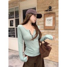 批发欢迎<b class='q'>外贸</b>公司合作半开领纽扣针织毛衣长袖打底衫女修身上衣