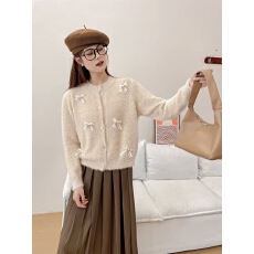 批发仿水貂绒针织开衫女<b class='q'>夏季</b>立体花朵<b class='q'>饰品</b>甜美气质别致短款毛衣外套