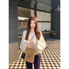 批发韩系羊毛针织衫女蝙蝠袖<b class='q'>长袖</b>毛衣百搭上衣