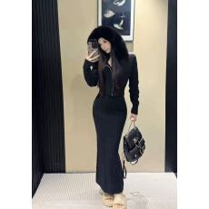 批发秋冬季女装新款纯欲包臀半身裙+拉链上衣<b class='q'>外套</b>连帽毛毛针织套装