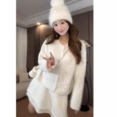 批发巨好看独特漂亮深秋冬装一整套小香风<b class='q'>立体</b><b class='q'>花朵</b>毛衣半身裙两件套装