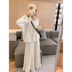 批发新款毛衣针织连衣<b class='q'>裙子</b>两件套慵懒风高级感气质长裙